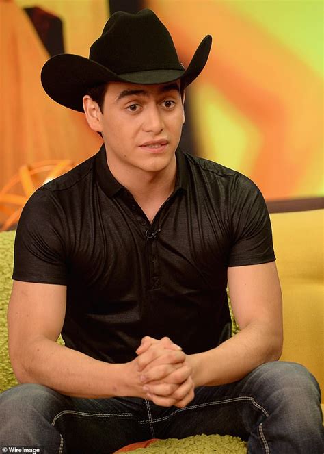 julian figueroa father|Julián Figueroa, Mexican Singer and Telenovela。